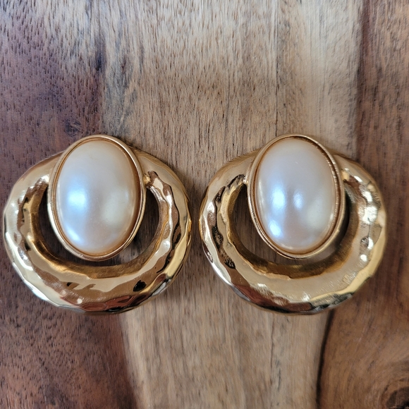 Clip on Earings - Picture 3 of 5